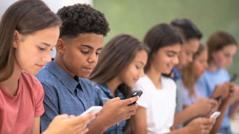 ECA Digital: Como as redes sociais estão se adaptando à proteção de crianças e adolescentes no ambiente online