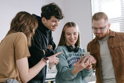 TikTok lança ferramenta que transforma qualquer usuário em meme e redefine o conteúdo viral